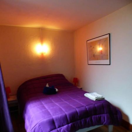 Maison Familiale Pour 8 Saint-Aventin Esterno foto