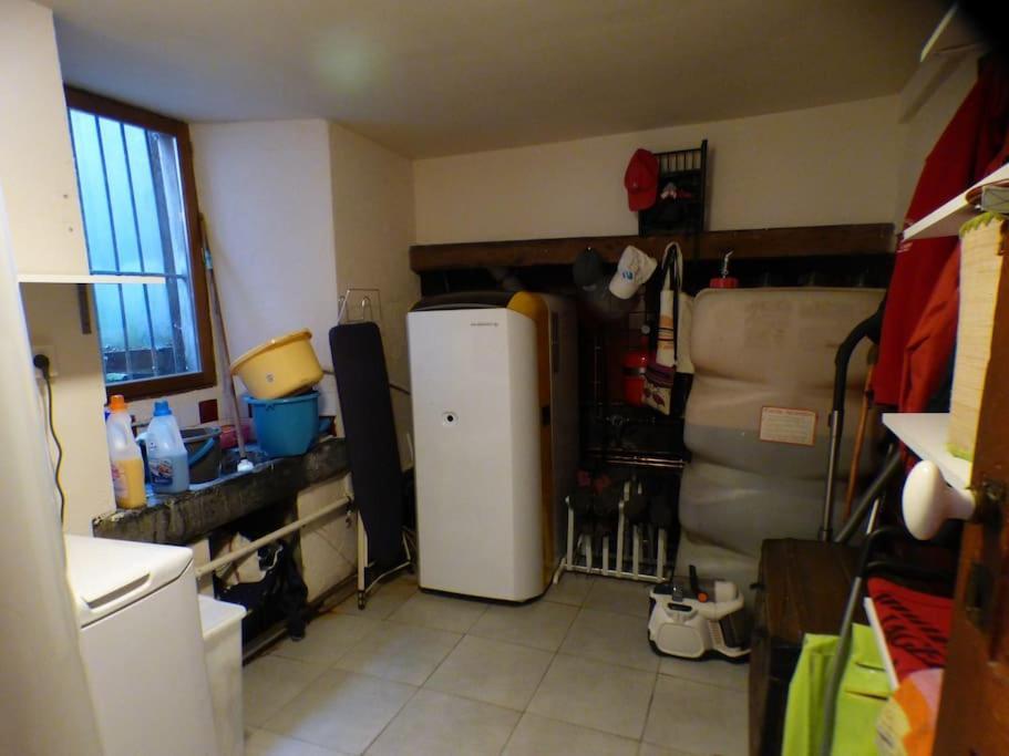 Maison Familiale Pour 8 Saint-Aventin Esterno foto